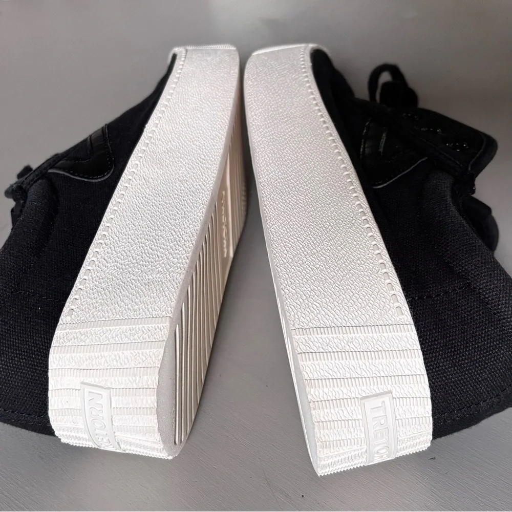 TRETORN Nylite Bold Lace Up Canvas Platform Sole Sneakers - Picture 6 of 7